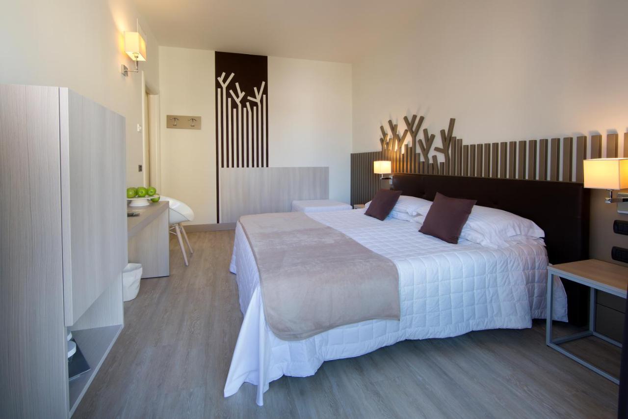 Hotel Desenzano Desenzano del Garda Luaran gambar