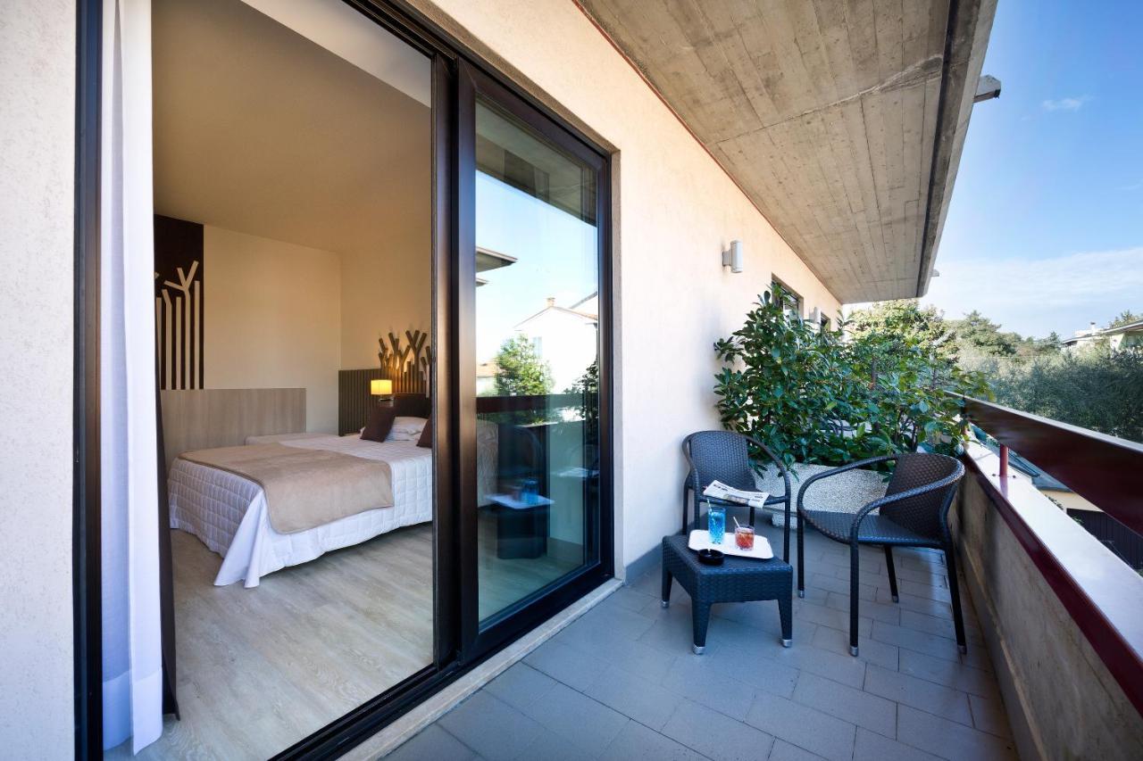 Hotel Desenzano Desenzano del Garda Luaran gambar
